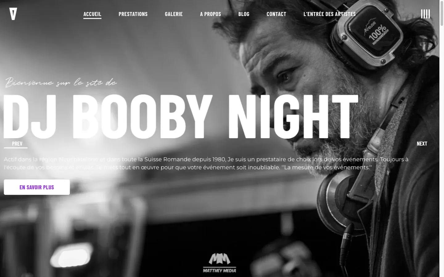 Page d'accueil actuelle de DJ Booby Night sur ordinateur